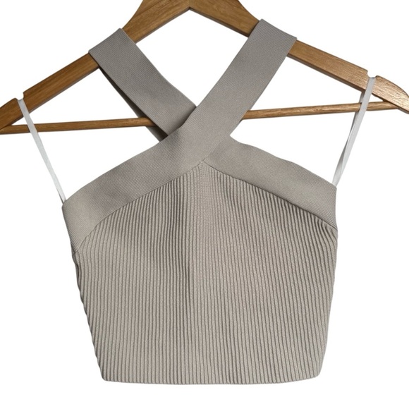 Aritzia Babaton Sculpt Knit Criss Cross Cropped Tank Sz XS Beige Going Out Top - Picture 4 of 8